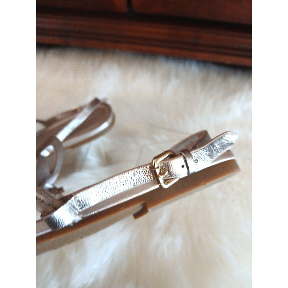 NWOT COACH WOMEN'S 9.5 JERI PATENT LEATHER SOFT METALLIC GOLD LOGO THONG SANDALS - Picture 5 of 10